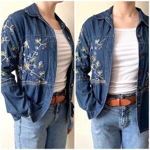Vintage 90s Y2K‎ Fresh Groove Embroidered Floral Artistic Denim Button Up Top